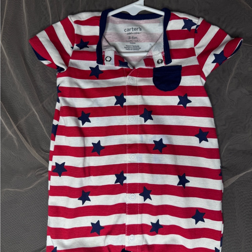 ✨3 for $20✨Carter's Red and Blue Star Striped romper